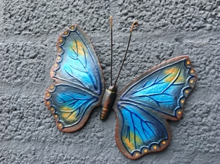Prachtige set cast iron wandvlinders in kleur, super mooi in kleur rust
