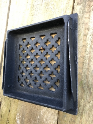 Haard ventilatierooster vierkant, gietijzer -zwart-nr.32c