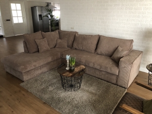 Beautiful hefty new taupe rib fabric corner sofa model