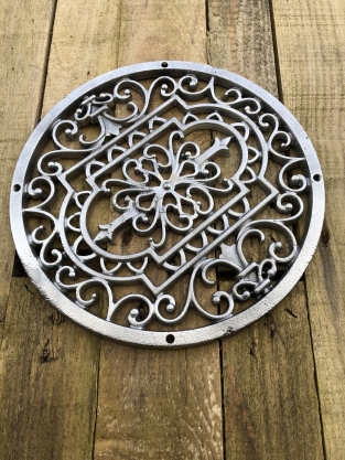 Grid round - Mandala, cast iron, antique silver