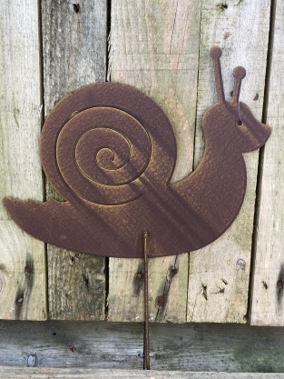 Sihouette snail - metal matt brown, garden plug