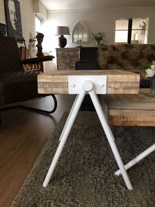 Wandtafel- Side-table Square wit, zeer fraai!