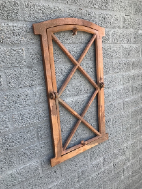 Cast iron tilt window Rauter, beautiful