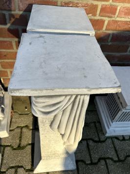 Pedestal - Column - 80 cm - with ornamental cloth - Solid Stone