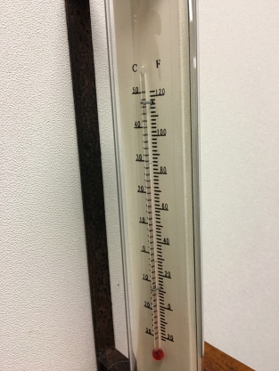 Metalen frame met glazen thermometer, prachtig klassiek !! NOG 2