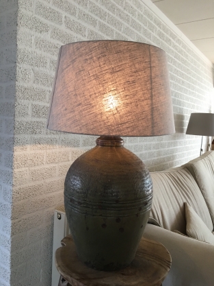 Unieke prachtige lamp op originele oude Azeatische water-kruik!!