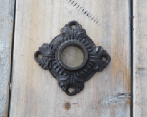 Rozet - antiek ijzer - voor deurklink of deurknop