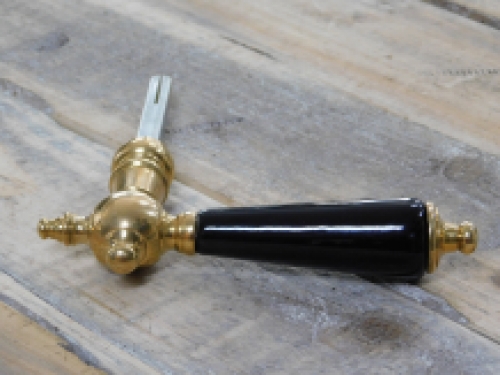 1 door handle with porcelain handle in black, polished brass with mandrel