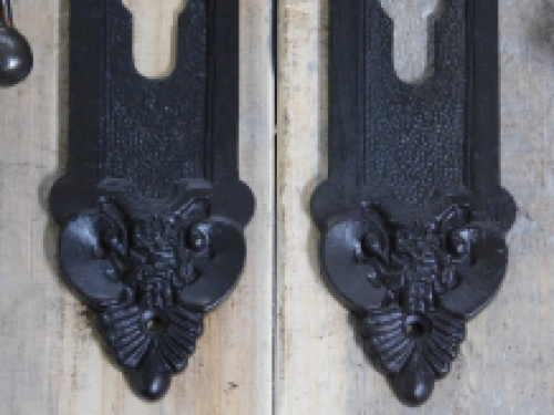 Set of door hardware - 2 handles turned iron + 2 protective plates PZ92 angel, antique iron