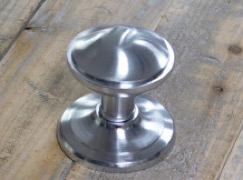 Fixed door knob with rosette - solid - matt chrome