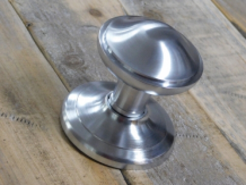 Fixed door knob with rosette - solid - matt chrome