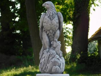 Adler auf rundem Sockel - 83 cm - Stein