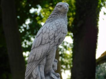 Adler auf rundem Sockel - 83 cm - Stein