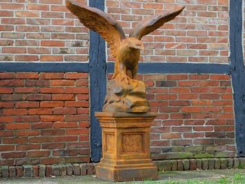 Large Eagle on Pedestal - XXL - Full Stone in Oxide