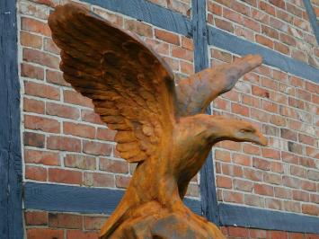 Large Eagle on Pedestal - XXL - Full Stone in Oxide