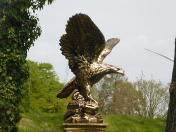 Eagle on pedestal - polystone - gold/black