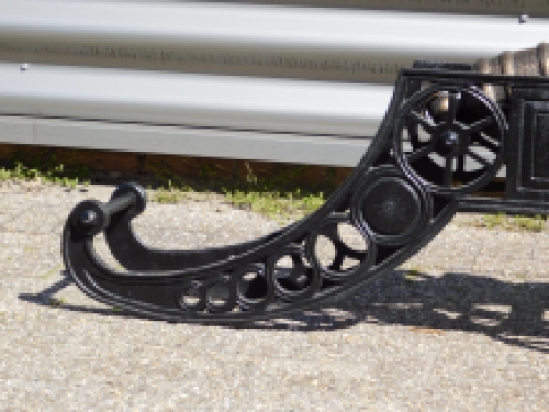 Beautiful hefty decorative cannon, cast iron black.