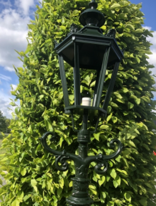 Buitenlamp, lantaarn Amsterdam met keramische fitting en glas, gegoten aluminium groen, 320 cm.