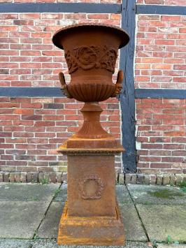 Large garden vase on column XL - all cast iron - oxide