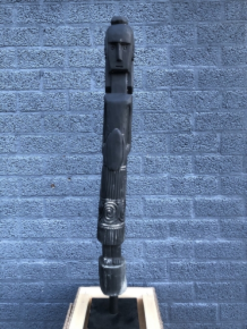 Prachtig handgesneden Asmat beeld, Tibal Art wood handsnijwerk.