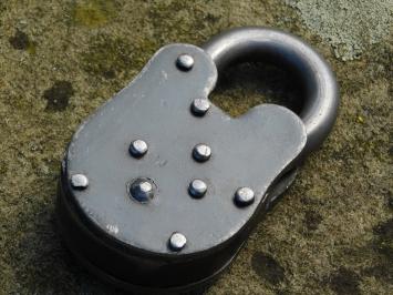 Authentic Medieval Padlock – Vintage Style – Includes 2 Keys