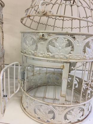 Set of beautiful round metal bird cages, very pretty in design!!!