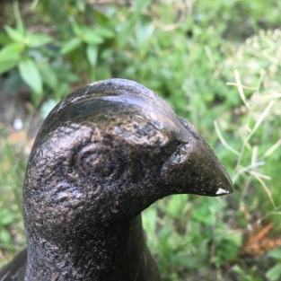 Taube, voll Bronze-Metall farbe, schöne Statue