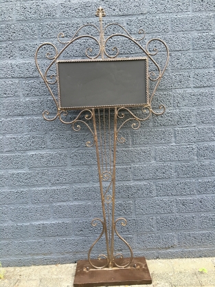 Welcome sign metal on stand, wrought iron brown