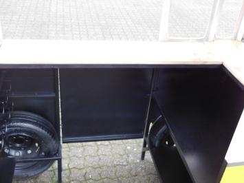 Foodtruck antiek, busje als bar, metaal en hout, exclusief!