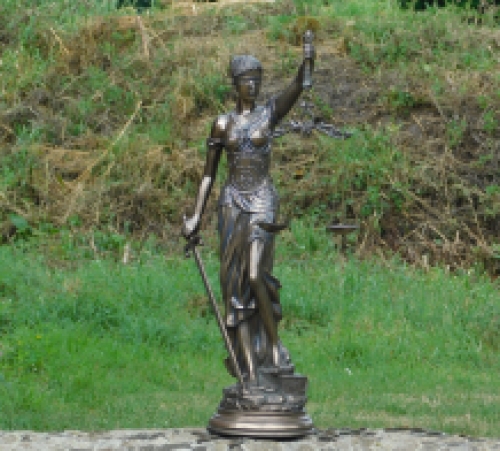 Eine große Statue der Lady Justice, Bronze, sehr schön!