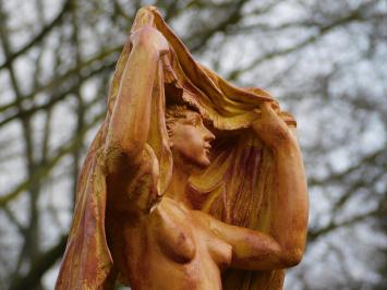 Beeld Naakte Vrouw Gedrapeerd - 67 cm - Polystone