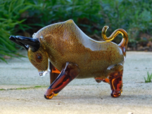 Statue Bull - made entirely of glass