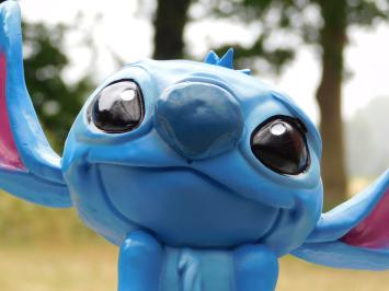 Figur „Stitch“ – 28 x 33 cm – Polystone