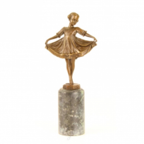 Een bronzen beeld/sculptuur van een meisje ''Lilli''