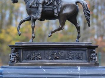 Bronzen beeld Friedrich de Grote op Paard - op Marmeren voet