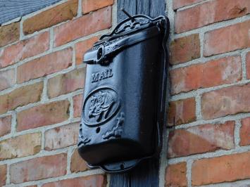 Mailbox ''Mail'' - Black - Cast iron