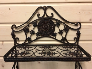 Wall rack , wrought iron, old-rust look, with 1 storage layer and 5 coat hooks.