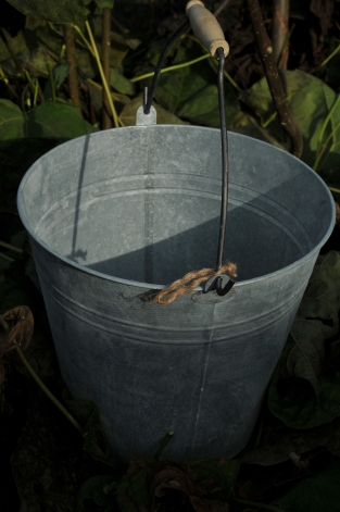 Bucket, made of zinc