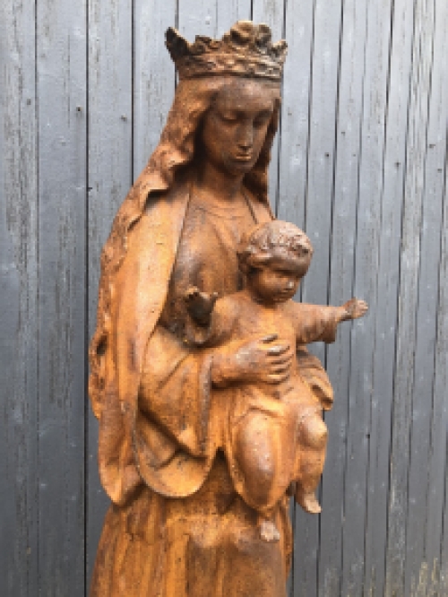 Moeder Maria / Mother Mary met jezus, groot gietijzeren beeld, PRACHTIG.