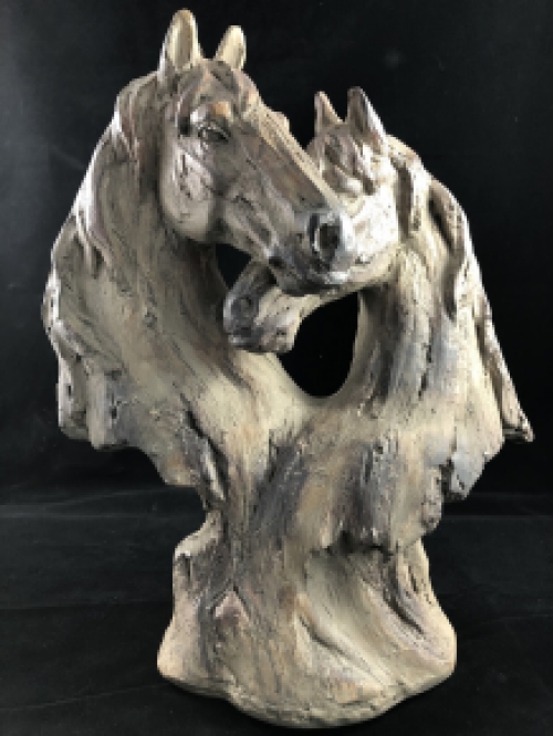 Prachtig paardenbeeld van 2 paardenhoofden, woodlook.