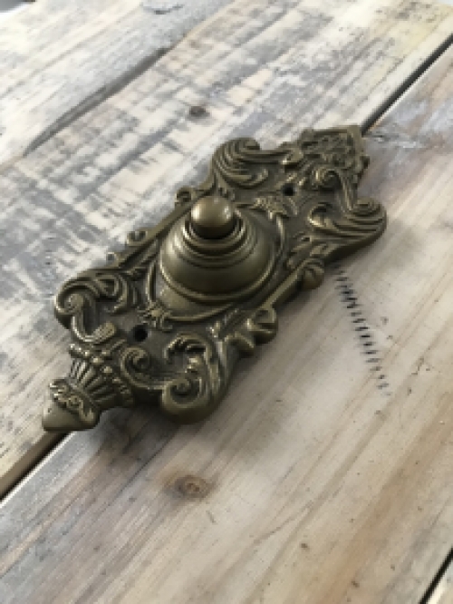Deurbel van Wilhelminiaanse en Art Nouveau stijl - zoals antieke bel, historisch