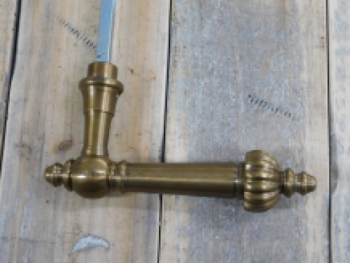 1 Door handle for front door, heavy brass patinated, great looking!!!