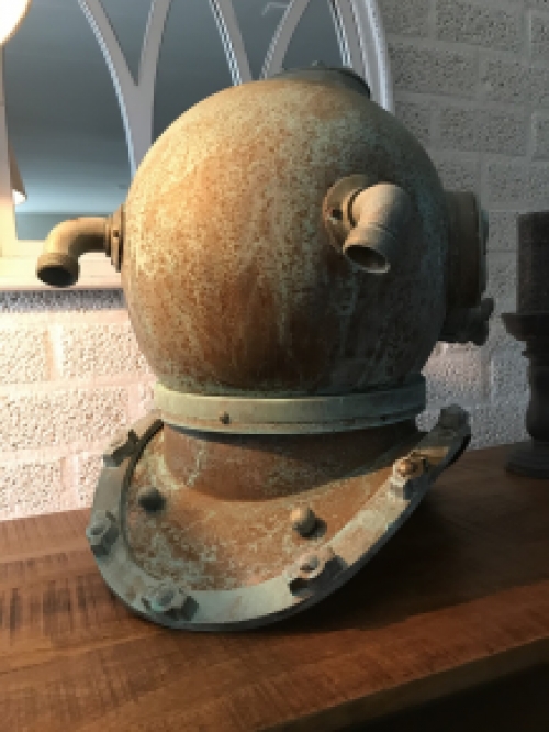 Robust diving helmet, made of iron - ''ANCHOR ENGINEERING 1921''