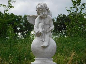 Angel on a Ball XL – 67 cm – Polystone