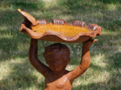 Statue angel with bird bath - cast iron - rust colour