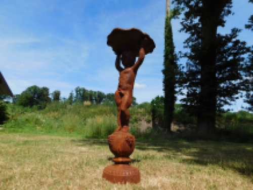 Statue angel with bird bath - cast iron - rust colour