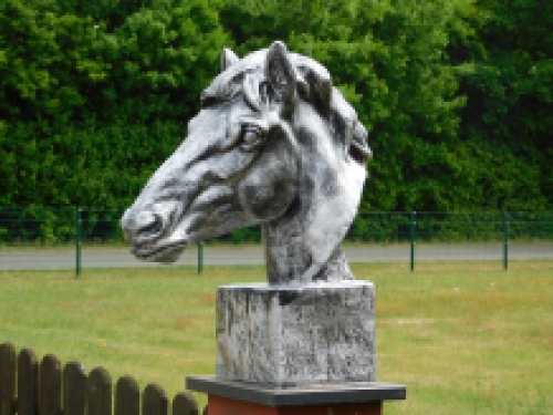 Large horse head - silver grey - polystone