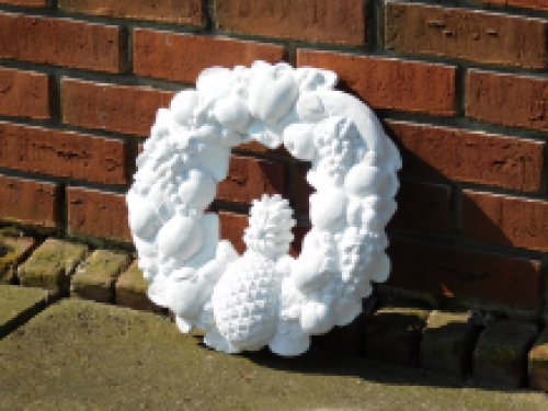 Wall ornament fruit wreath - solid stone