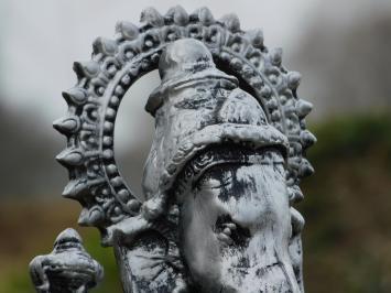 Beeld Ganesha met Mashika - zilvergrijs met zwart - polystone
