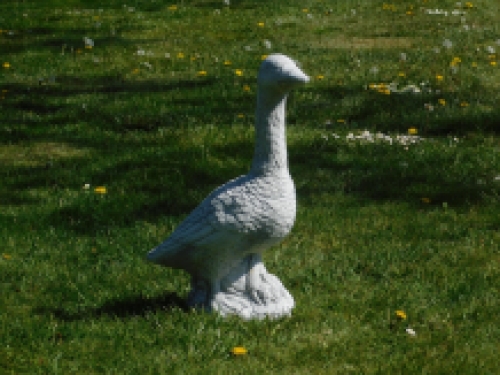 Statue Goose - solid stone